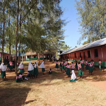 Skolbarn i Mkwambani jan 2023